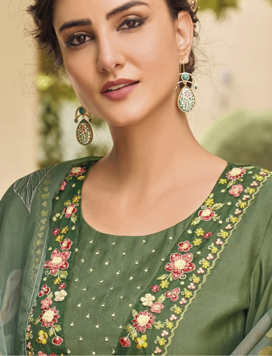 Embellished Chandari Kurta Set with embroidery work