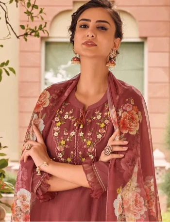 Embellished Chandari Kurta Set with embroidery work