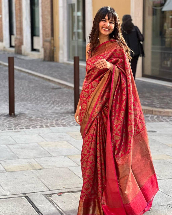 Women Silk saree Red
